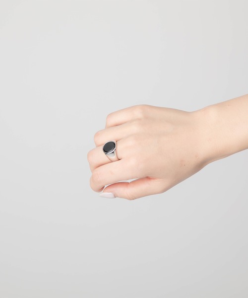 TOM WOOD（トムウッド）の「TOM WOOD oval black onyx ring トムウッド