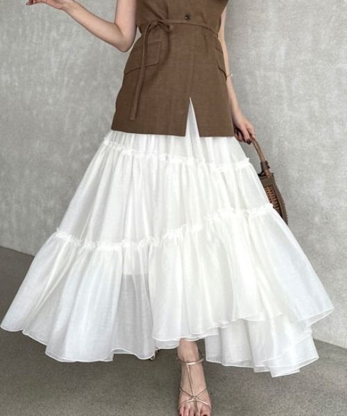 anuans（アニュアンス）の「ボリュームティアードオーガンジースカート
