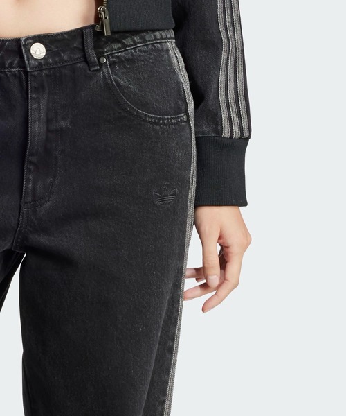 adidas（アディダス）の「アディカラーデニム スリーストライプス