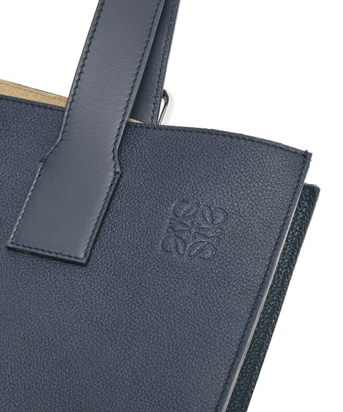 LOEWE（ロエベ）の「バックルトート (ソフトグレインカーフ)（トート