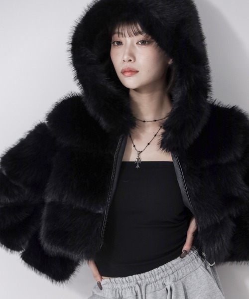 3color 】フェイクファーフーディショートコート ／ fake fur hoodie