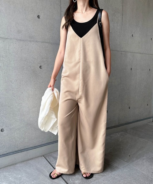 セール】【3サイズ展開】きれいめツイルワイドキャミサロペット