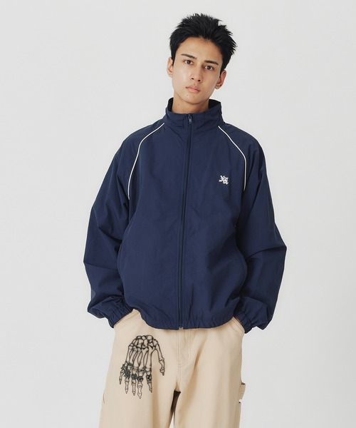 XLARGE（エクストララージ）の「OLD ENGLISH NYLON TRACK JACKET