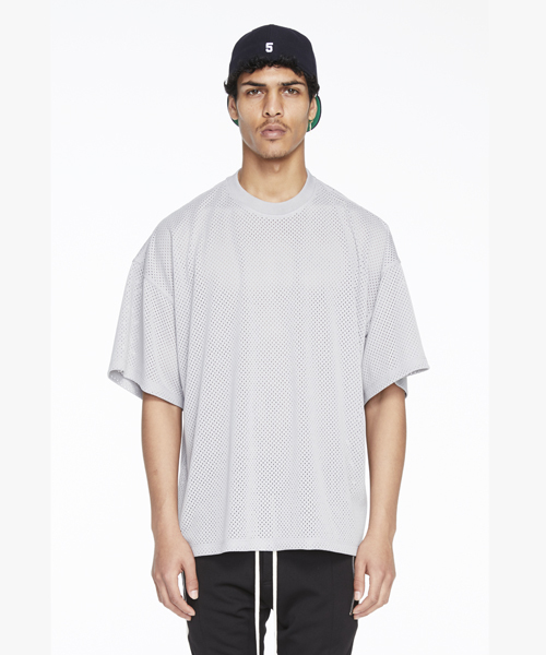 Fear of God Los Angeles（フィアーオブゴッドロサンゼルス）の「FEAR