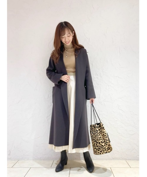 allureville（アルアバイル）の「カシミヤ混リバーショールカラー