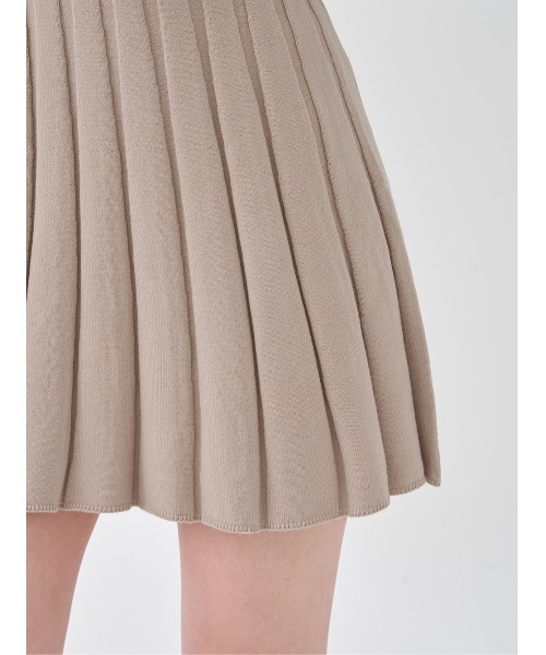 Darich（ダーリッチ）の「ネックリボンデザインフレアニットミニ