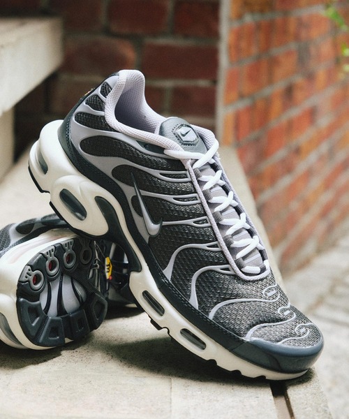 NIKE（ナイキ）の「NIKE AIR MAX PLUS SE / ナイキ エア マックス