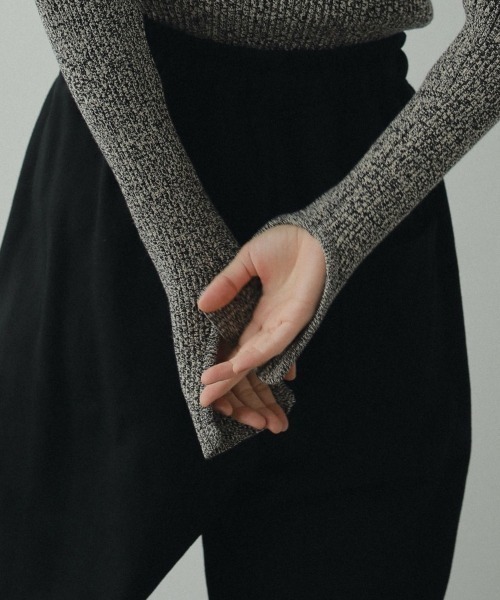 anuke（アンヌーク）の「anuke Slit Turtle Knit スリットタートル