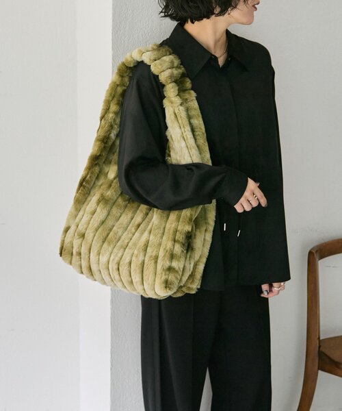 セール】《A4サイズ対応》もこもこファーバッグ（トートバッグ）｜ear
