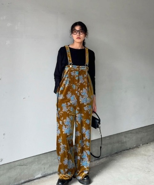 Ameri（アメリ）の「FLOWER PRINT VELOUR PANTS（その他パンツ）」 - WEAR