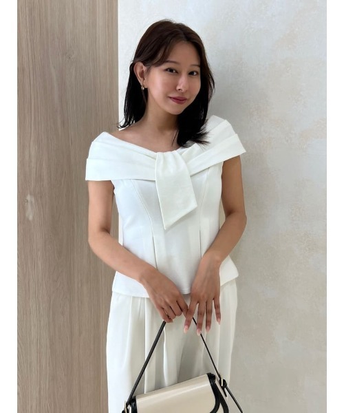 Her lip to（ハーリップトゥー）の「Lily Shawl Peplum Top（Tシャツ