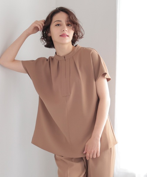 GLACIER lusso（グラシアルッソ）の「フレンチスリーブブラウス