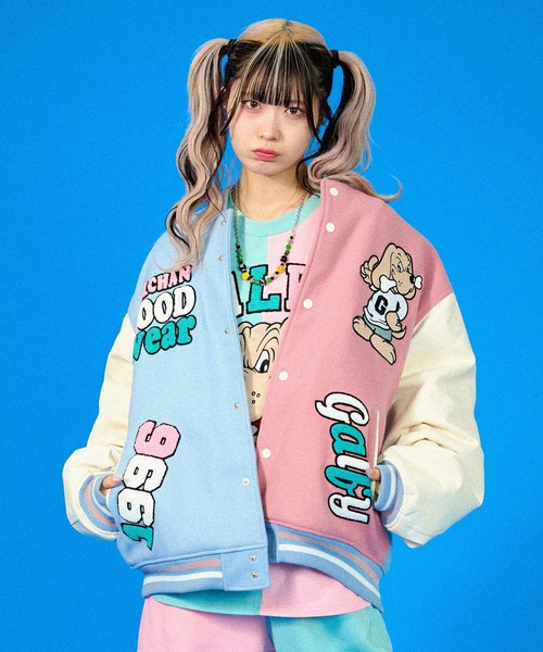 GALFY（ガルフィー）の「GALFYクレイジーわんわん大学JKT（スタジャン