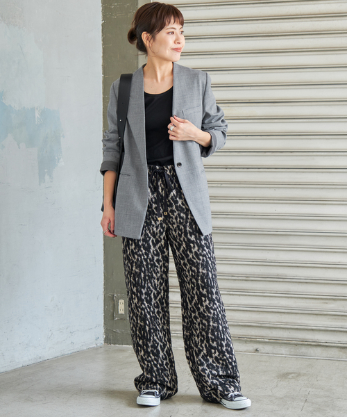 Spick & Span（スピックアンドスパン）の「ダブルクロスVカラー