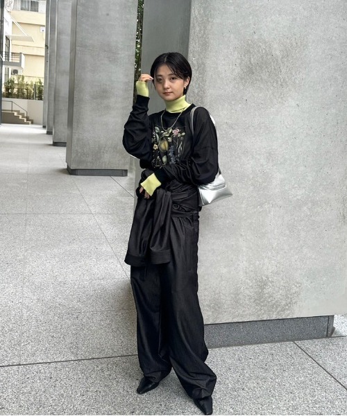 Ameri（アメリ）の「SHINY DENIM LIKE ROMPERS（サロペット