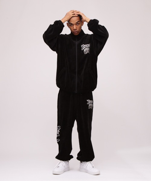 AVIREX（アヴィレックス）の「《AVIREX × XLARGE》 VELOR STAND ZIP