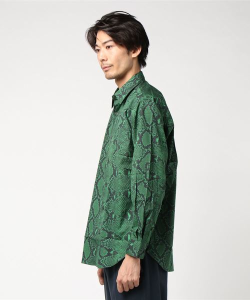 JOHN LAWRENCE SULLIVAN（ジョンローレンスサリバン）の「PYTHON