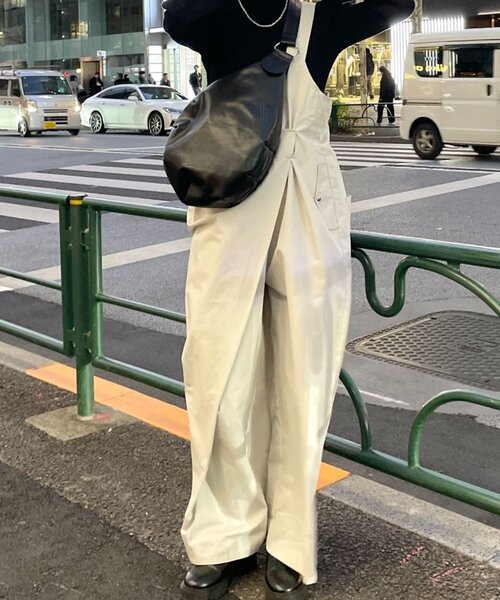 ear PAPILLONNER（イアパピヨネ）の「ワンショルダーラップサロペット