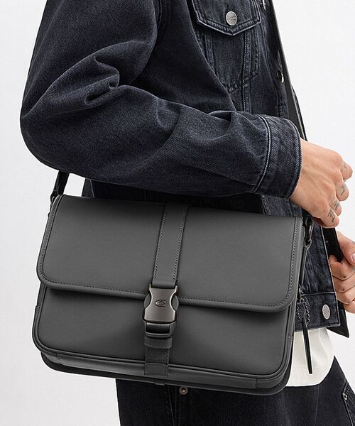 COACH（コーチ）の「リーグ メッセンジャー バッグ（メッセンジャー