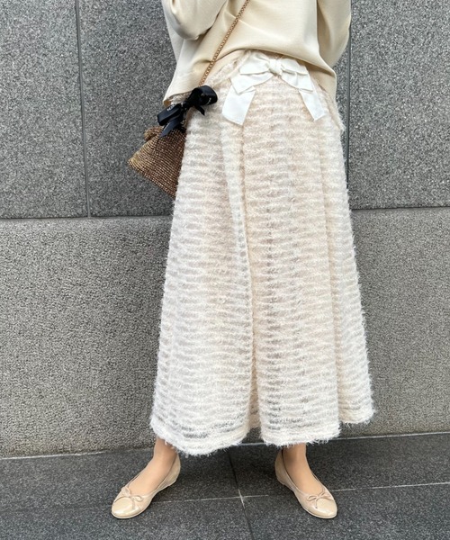 INGEBORG（インゲボルグ）の「フェザーチュールタックスカート