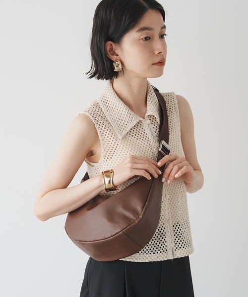 russet（ラシット）の「ソフトレザーラウンドショルダーバッグ(CE-1326