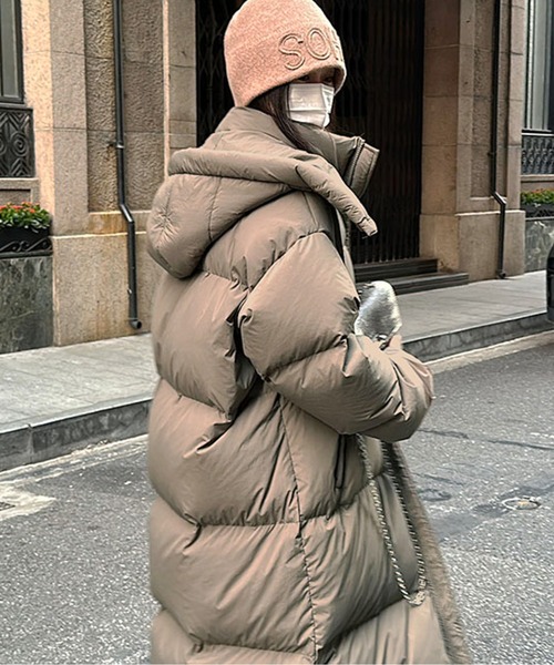 AMAJI（アマジ）の「フード付き中綿マキシロングダウンコート（ダウン