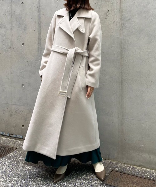 allureville（アルアバイル）の「スプリットラグランロングコート