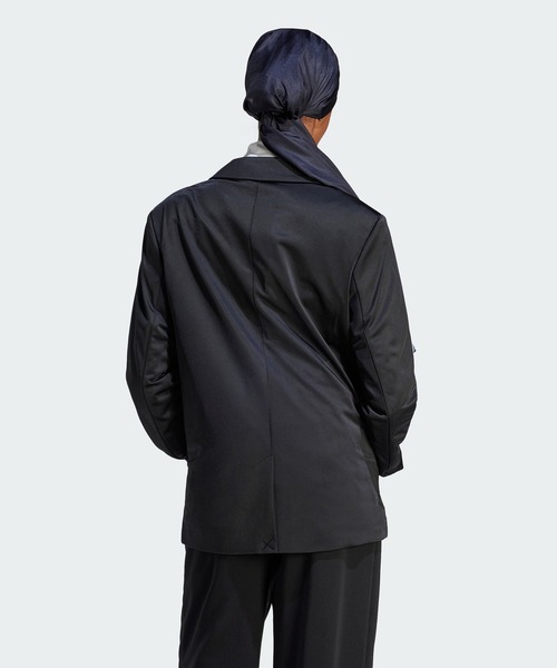 adidas（アディダス）の「アディカラー クラシックス スリーストライプ