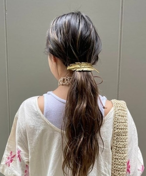 PLUIE（プリュイ）の「 PLUIE / フェザー ヘア バレッタ（バレッタ