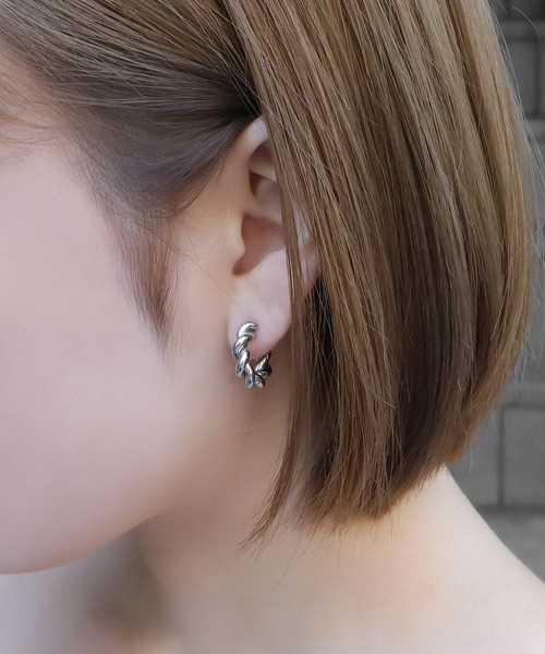 blackdia ocean ツイストハーフフープピアス（ピアス（両耳用