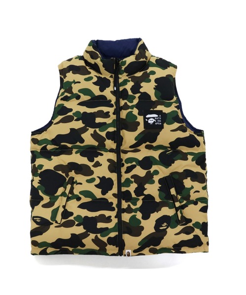 A BATHING APE（アベイシングエイプ）の「1ST CAMO REVERSIBLE DOWN