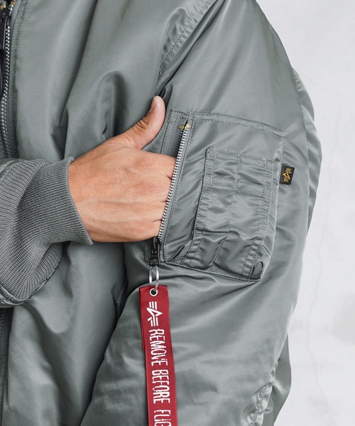Alpha Industries（アルファインダストリーズ）の「ALPHA アルファ