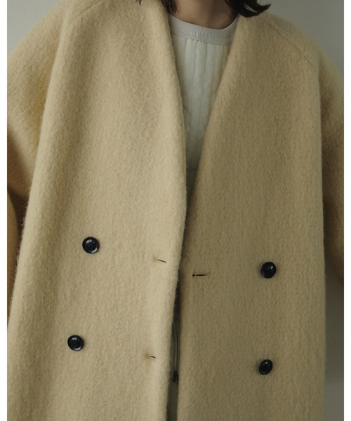 anuke（アンヌーク）の「Collarless Shaggy Coat（ステンカラーコート