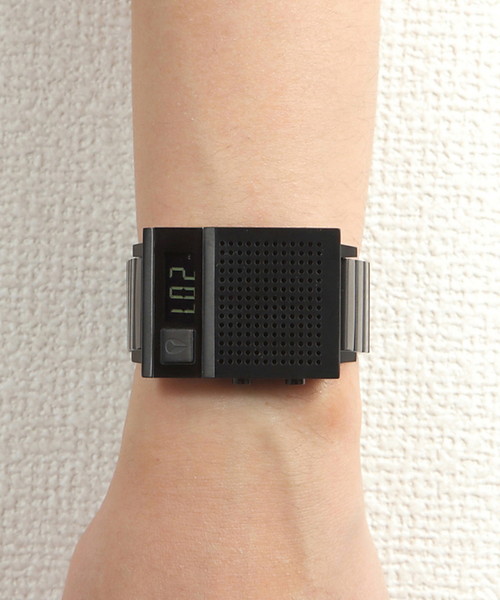 NIXON（ニクソン）の「THE DORK TOO（デジタル腕時計）」 - WEAR