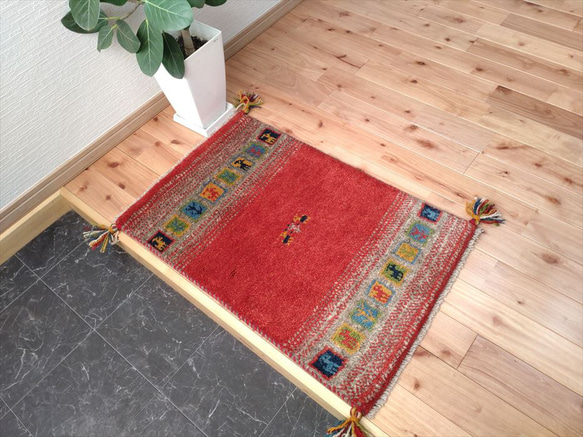 大特価40％OFF】ペルシャ ギャッベ 玄関マット 80×51cm レッド 成D-2