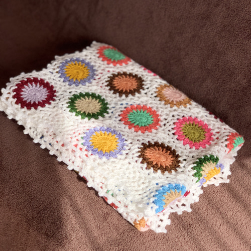 ハンドメイド 手編み かぎ針編み お花モチーフ ブランケット/ひざ掛け