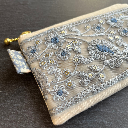インド刺繍リボンのミニポーチ/生成×ブルーチュール ポーチ yoshy 通販