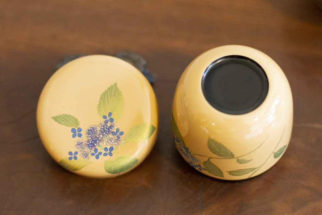 販売》中出松峰作 -白塗紫陽花蒔絵中棗- - 京都 大徳寺近くお茶道具の
