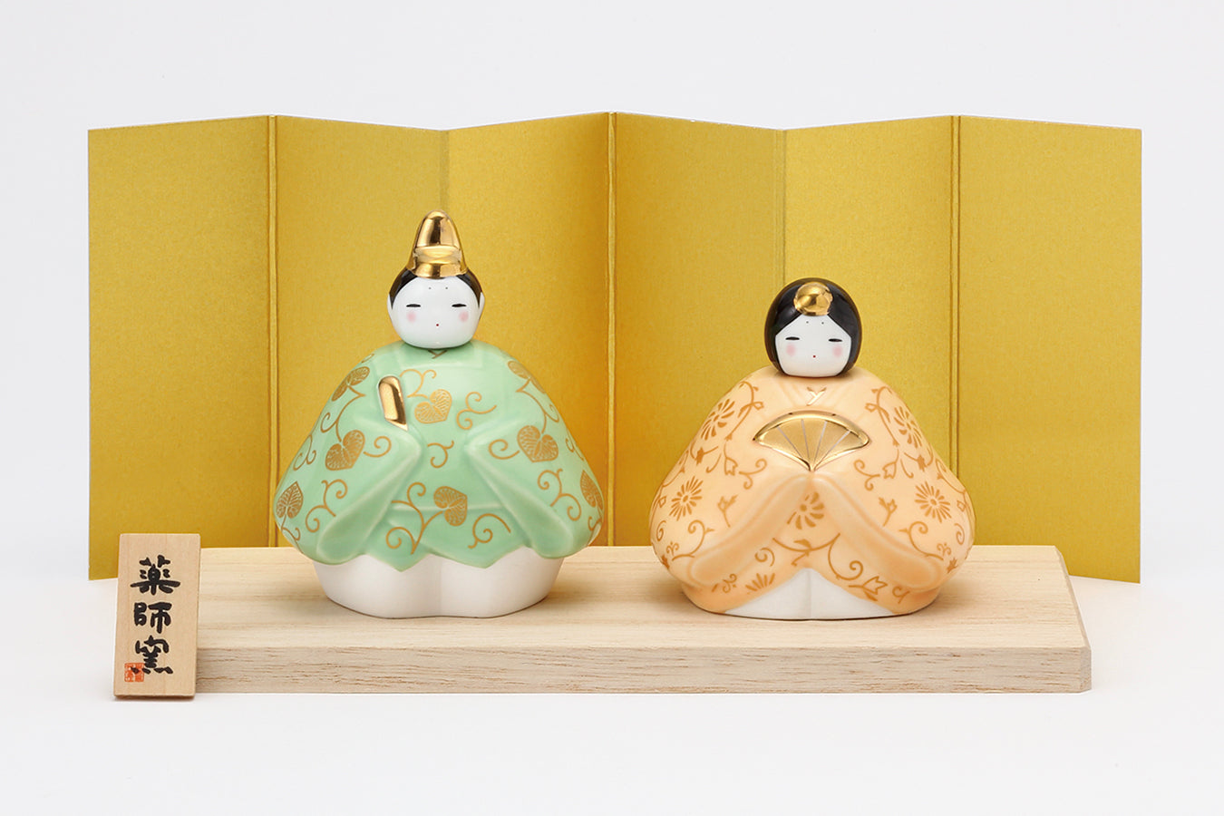 彩絵花錦雛(香色) – 中外陶園オンラインストア