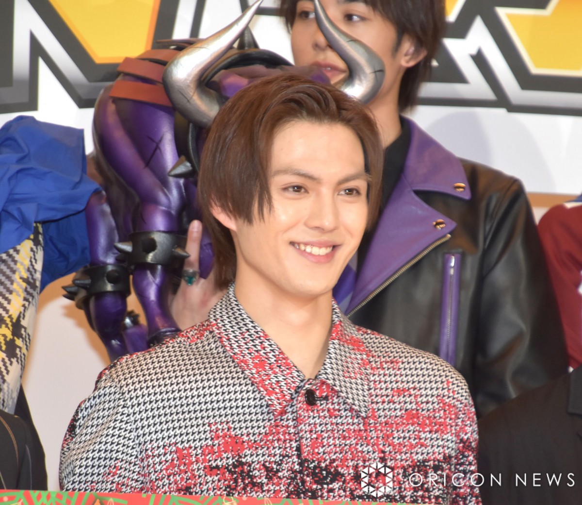 ギーツ』簡秀吉、後輩の来年の抱負を拝借 『ガッチャード』本島純政が