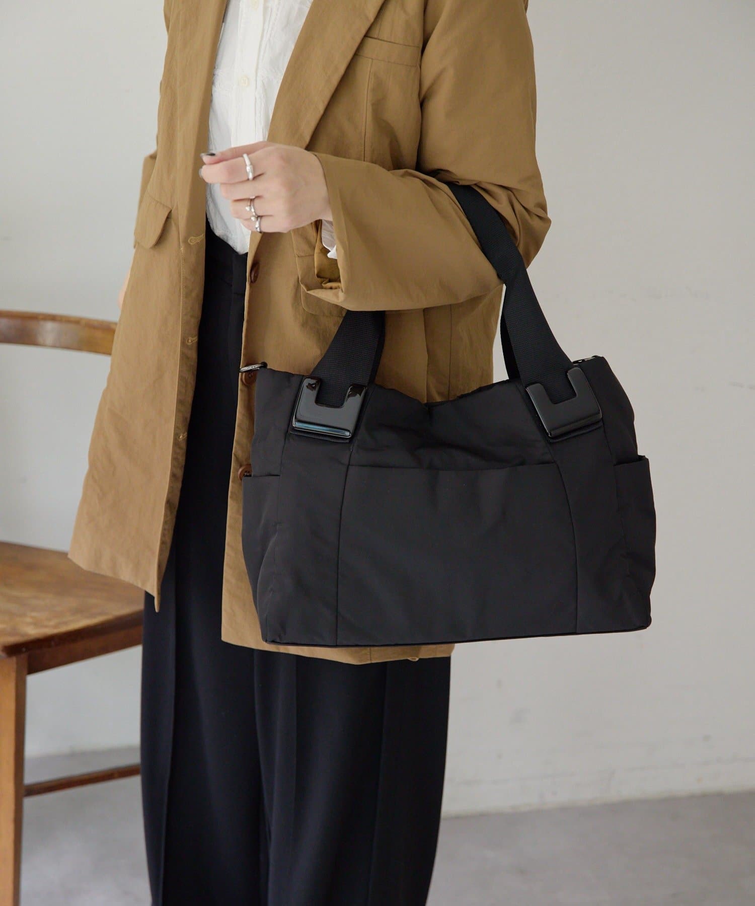 累計販売5万個突破！/WEB限定カラーあり》 ショルダー付き樹脂パーツ