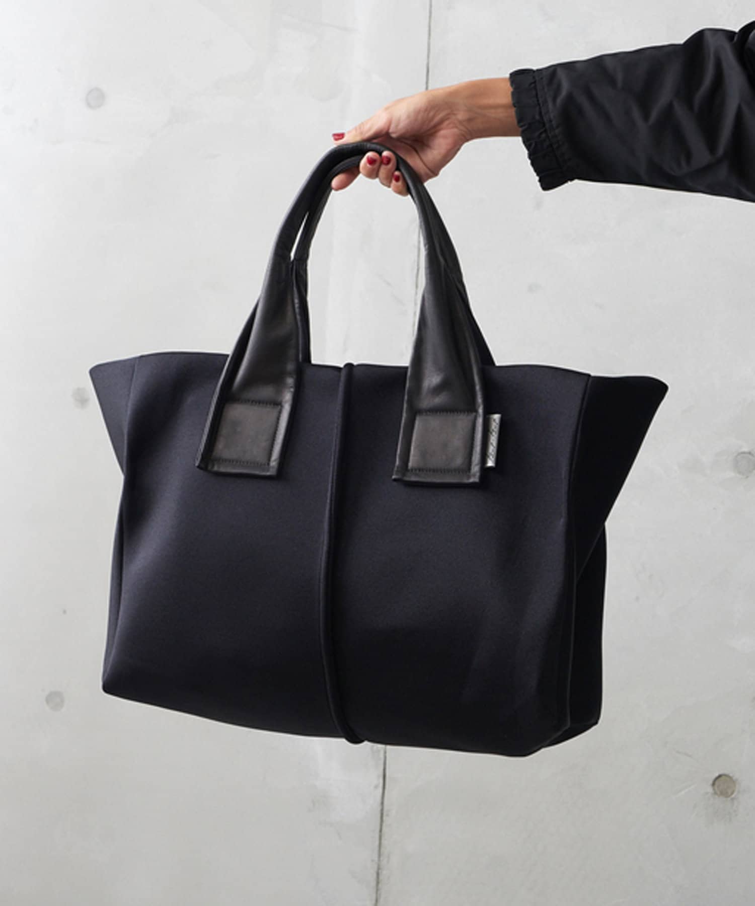 kawa-kawa(カワカワ)】WET330 トートバッグ Lサイズ | ear PAPILLONNER