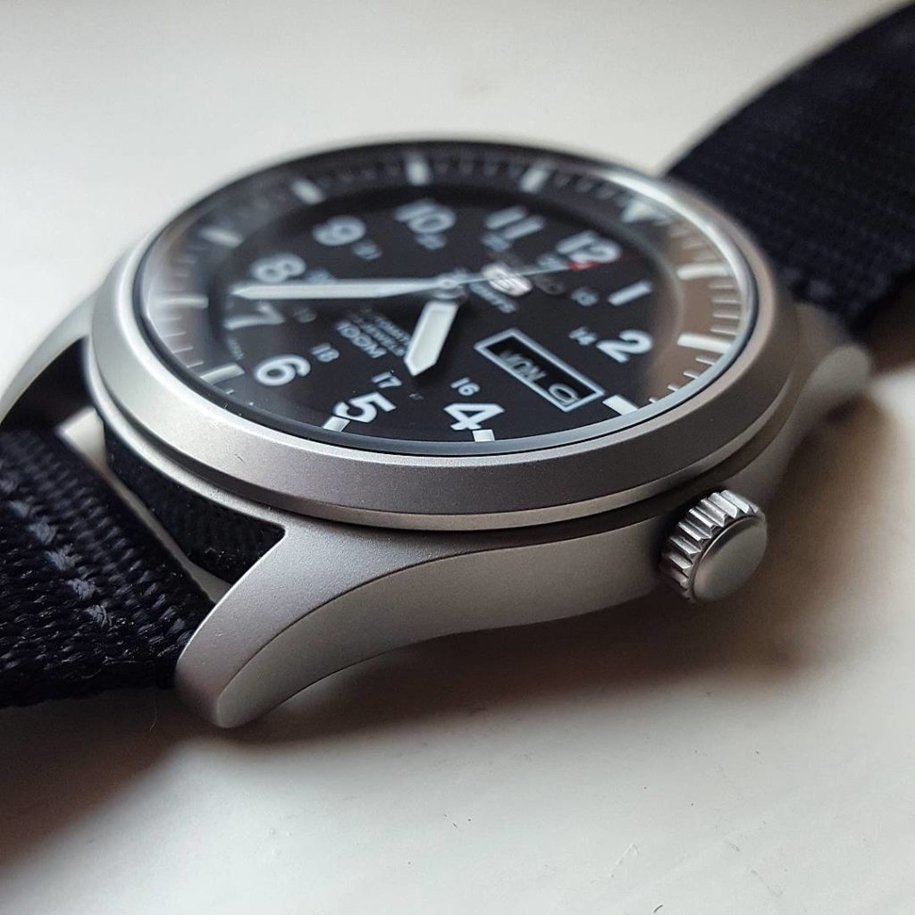 SEIKO 5 MILITARY 2 23 JEWELS SNZG15K1