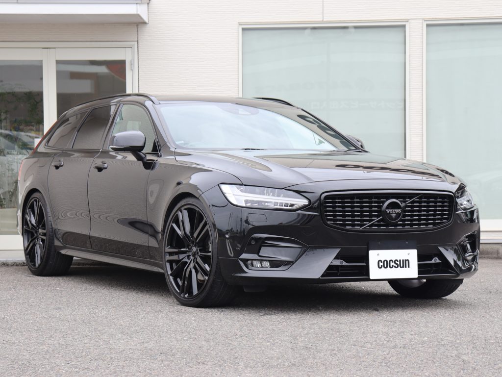 ボルボ V90 T6 AWD Rデザイン オニキスブラックメタリック 新着中古車