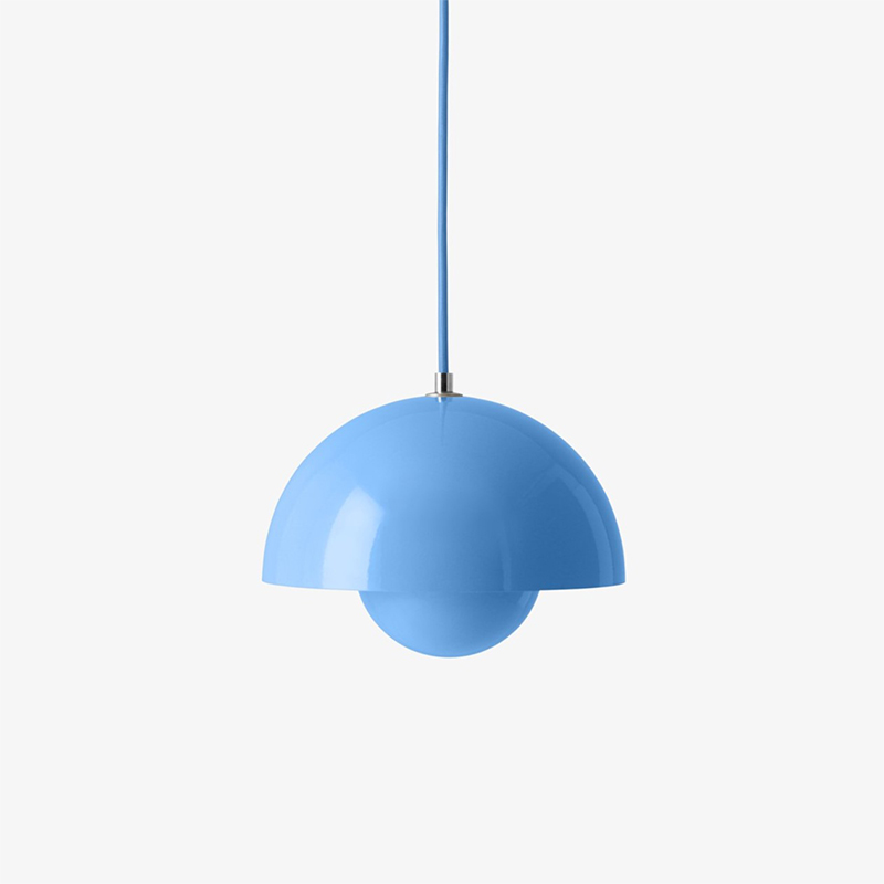 &TRADITION FLOWERPOT PENDANT VP1 SWIM BLUE｜5%point | THE CONRAN