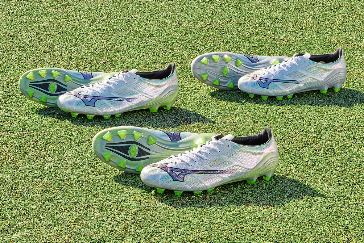 フットボールシューズ「MIZUNO α II」シリーズ発売｜ミズノ株式会社