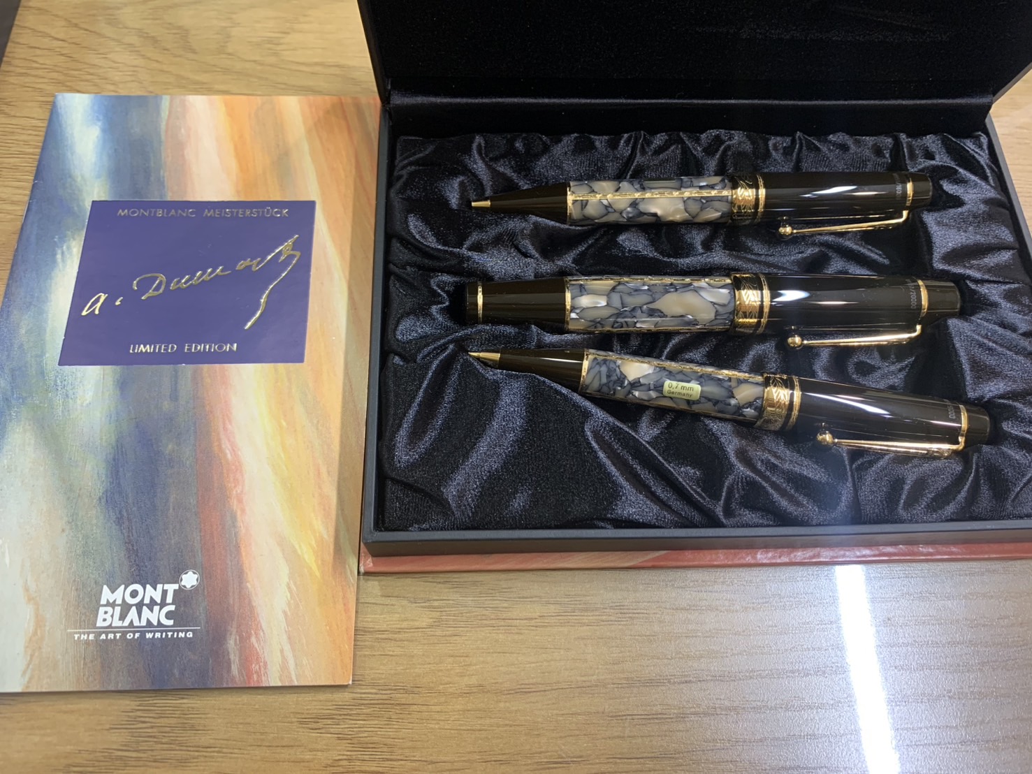 モンブラン 作家シリーズ アレキサンドル・デュマ 3本セットお買取り