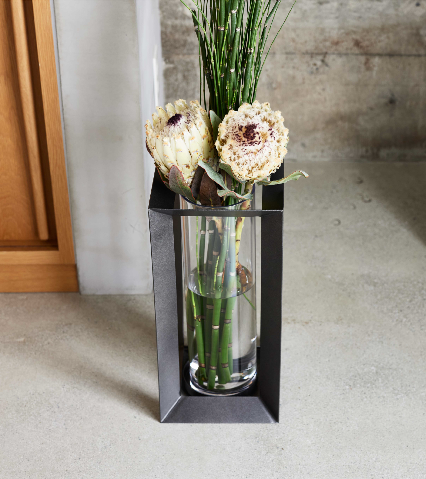 Linear｜CLAY - 花と人をツナグ