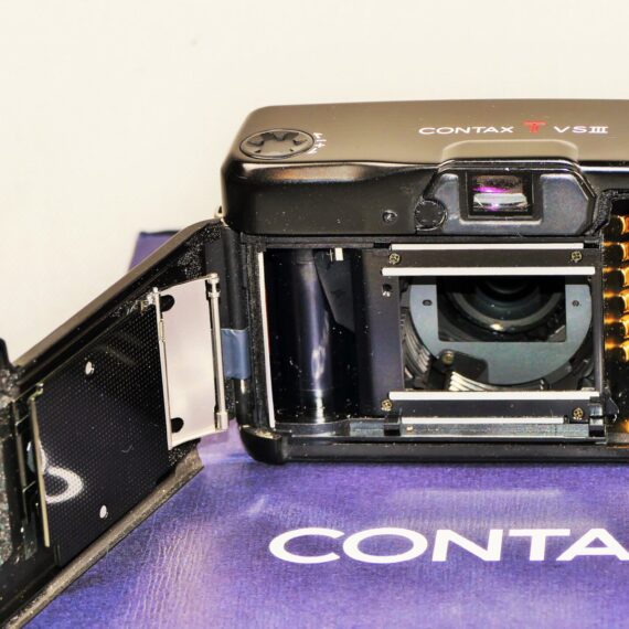 Contax TVS III Black camera W/30-60mm built in lens, sold with