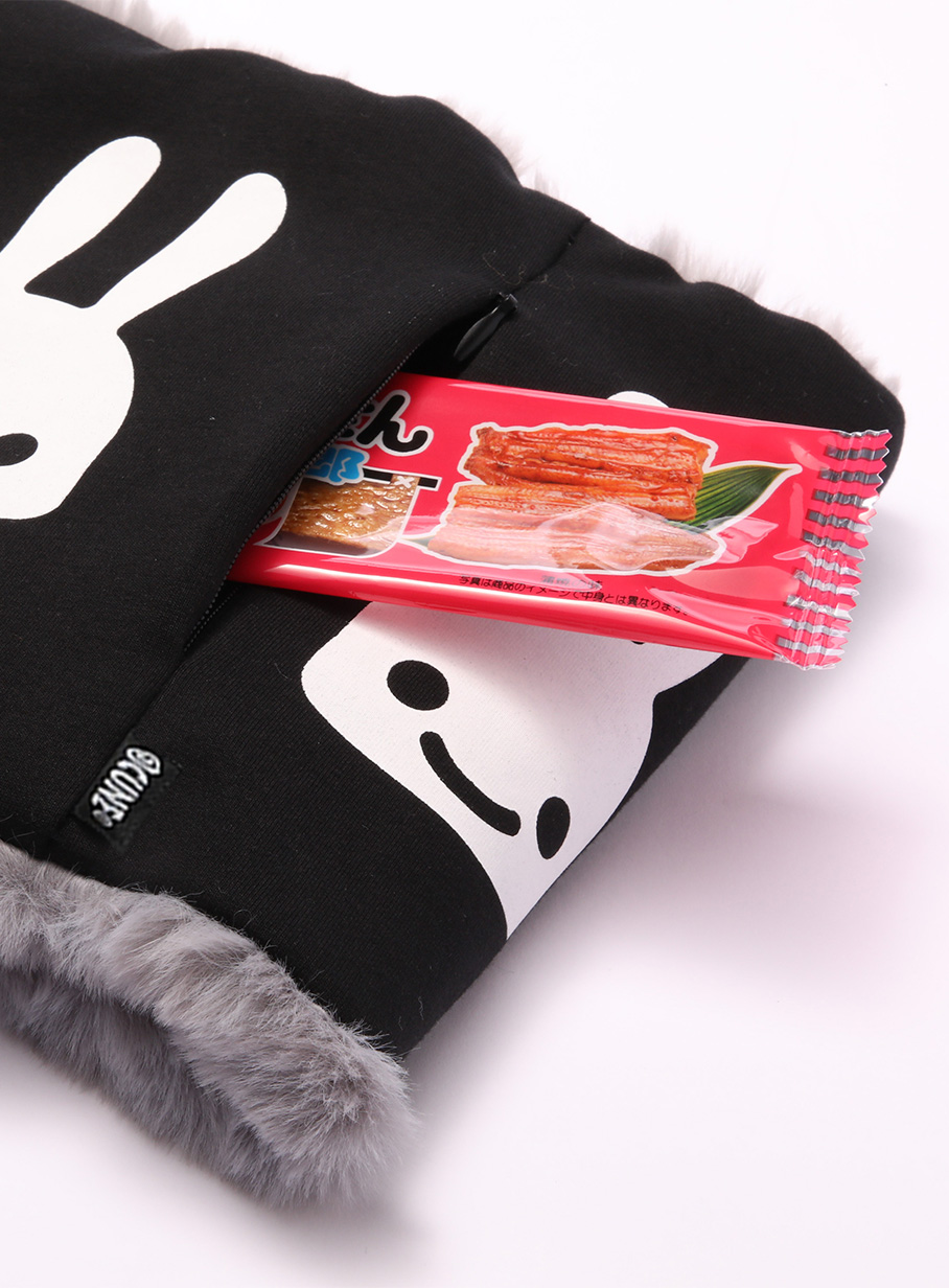 ウサギたくさんふわふわスヌード｜ウサギがいる｜CUNE ONLINE STORE